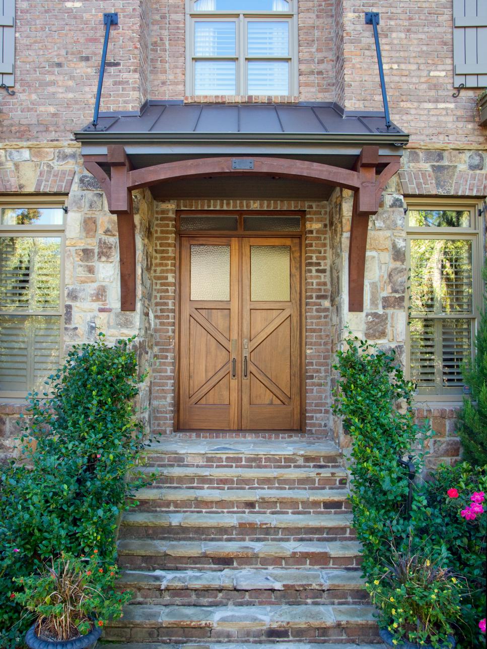 Cactus in Entryways: Welcoming and Protective Designs